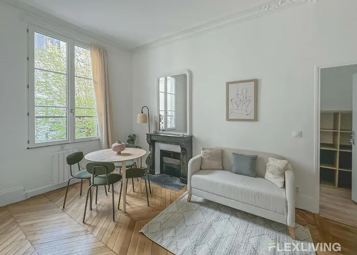 Διαμέρισμα Charming Haussmannian One Bedroom - Near Opera Παρίσι